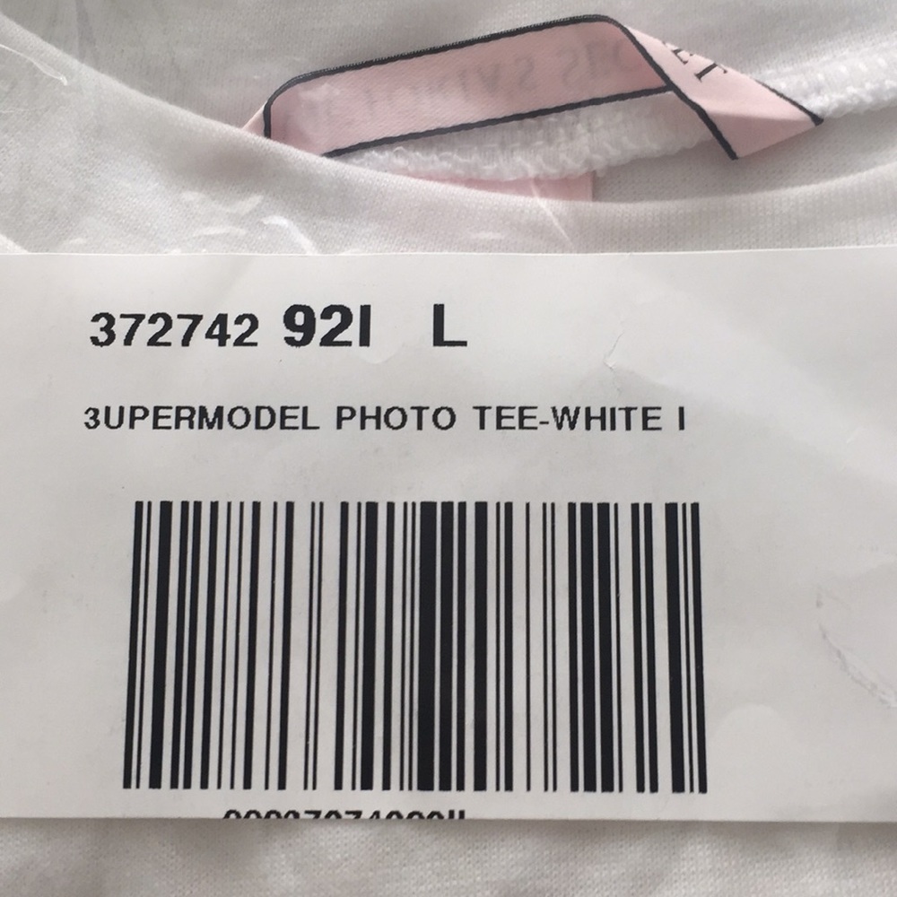 Victoria's Secret supermodel photo Tee in large - Picture 4 of 4